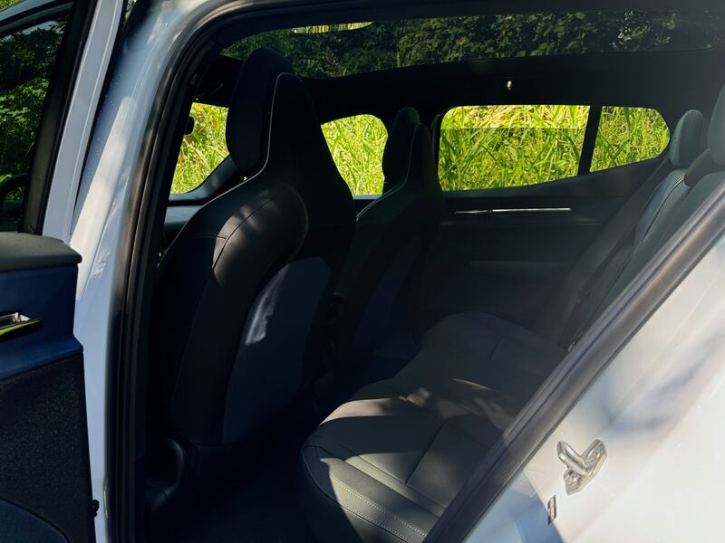 Volvo EX30, guarda la gallery del nuovo suv elettrico premium 12