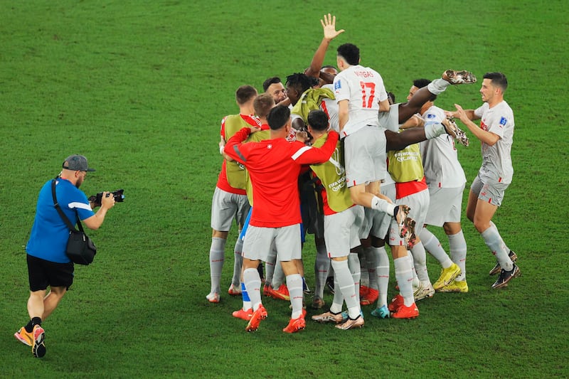 Cuore Svizzera agli ottavi di finale, 3-2 e Serbia eliminata