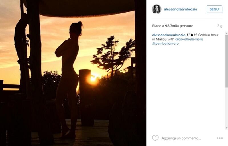 Alessandra Ambrosio, scatti bollenti a Malibu su Instagram: foto 6