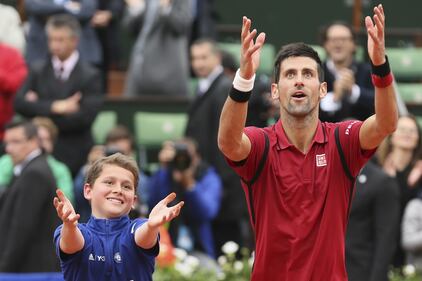 Lo splendido regalo di Djokovic al giovane raccattapalle 15