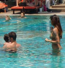Il bikini hot di Belen Rodriguez in vacanza a Capri 1