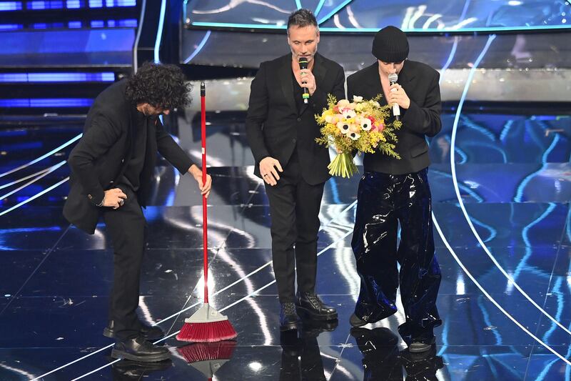 Sanremo 2024: ecco il look della terza serata del Festival di Renga e Nek 3