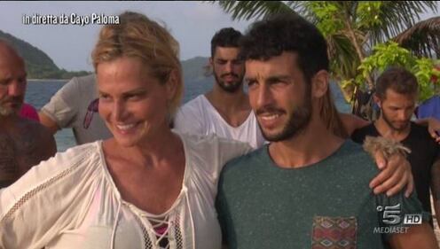 Isola dei Famosi: Simona Ventura nominata 6