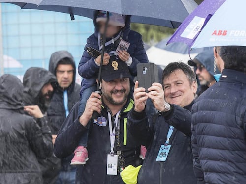 Salvini attacca la Raggi: "In città degrado". E lei: "Pensi alla sicurezza"