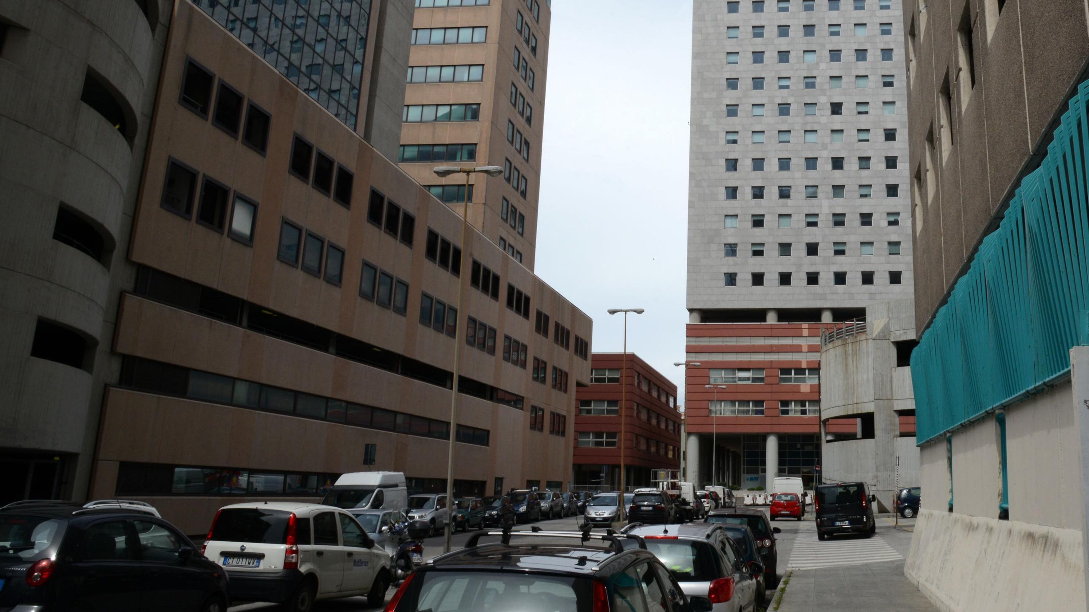 «Vogliamo i cancelli per difendere gli uffici»