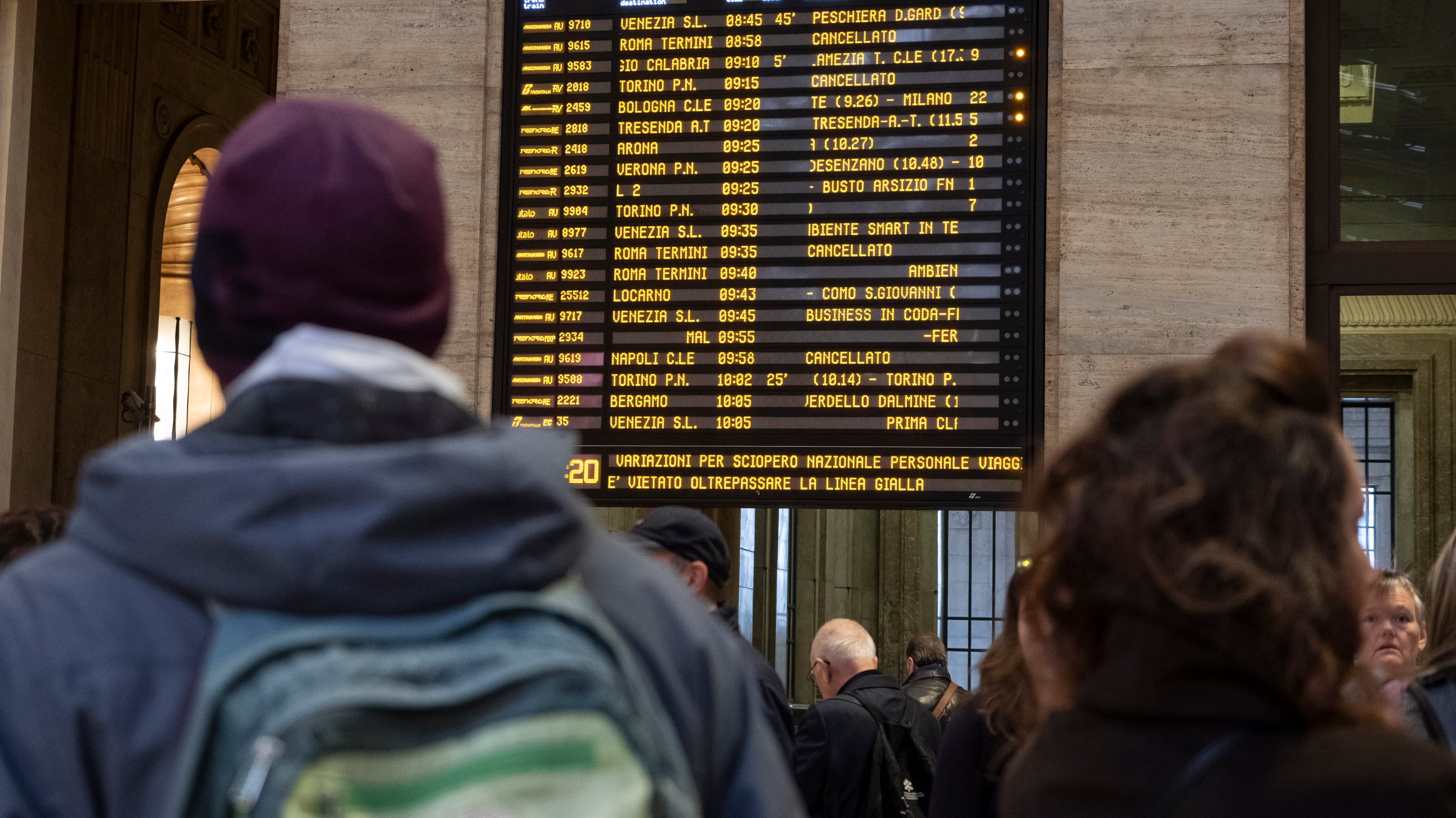 Sciopero dei treni il 2 e 3 ottobre: ecco gli orari e le fasce garantite