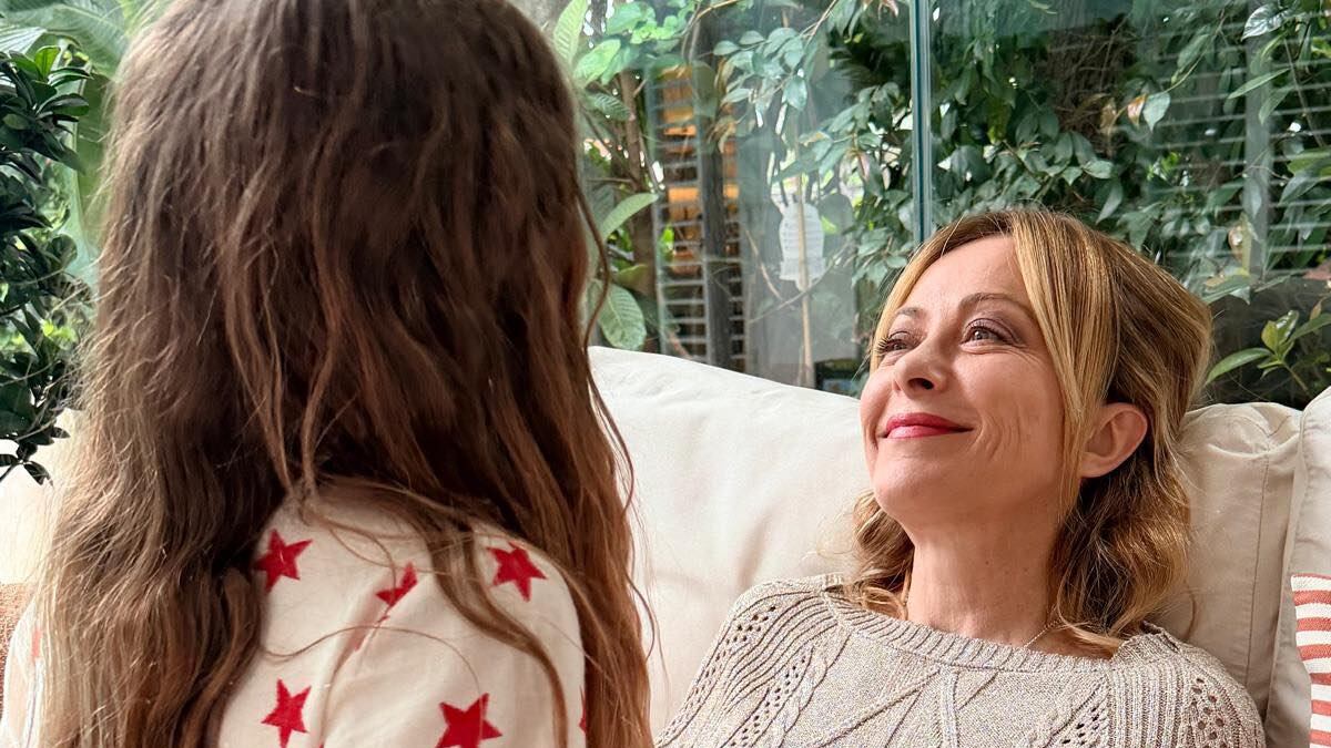 Meloni: "È il dono più grande, la sfida più profonda"