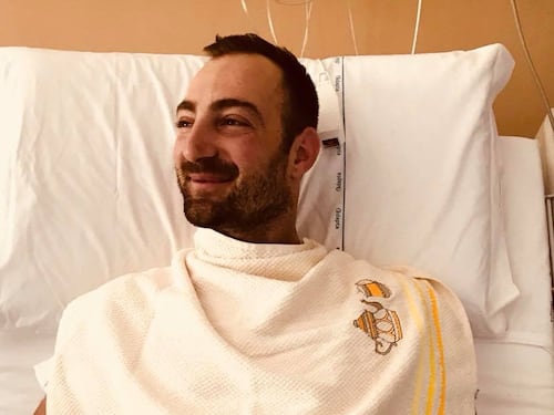 Milano, parla il rider che ha perso una gamba: "Colpa delle buche"
