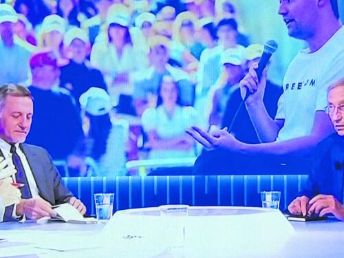 Fini torna a fare Fini e zittisce la Gruber. La sinistra lo disereda