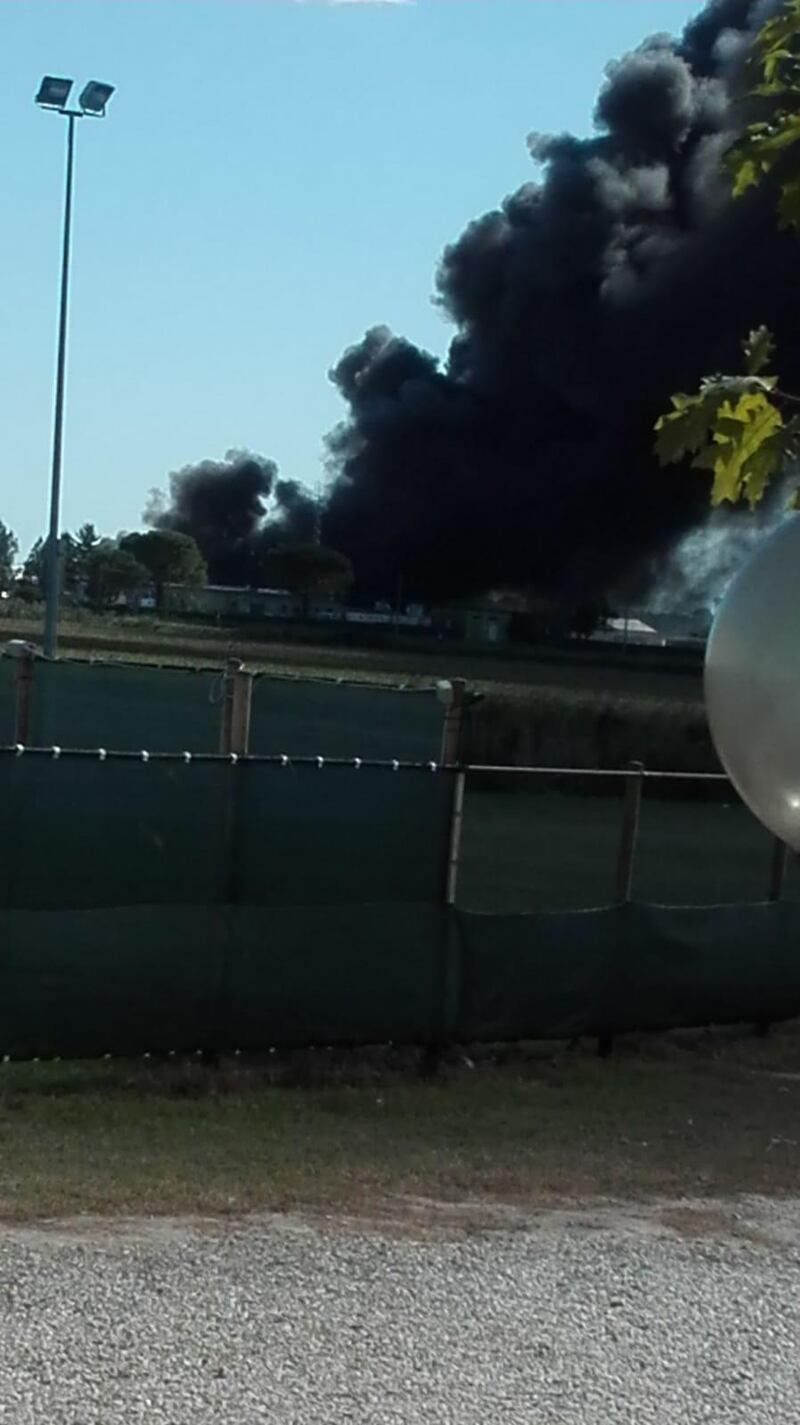 Incendio nel campo di Conetta 