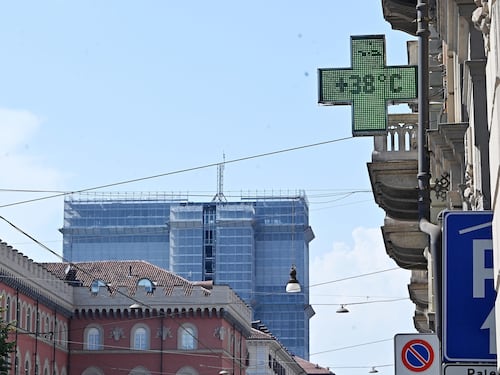 Caldo africano, 16 città da bollino rosso ma occhio ai temporali: dove possono colpire