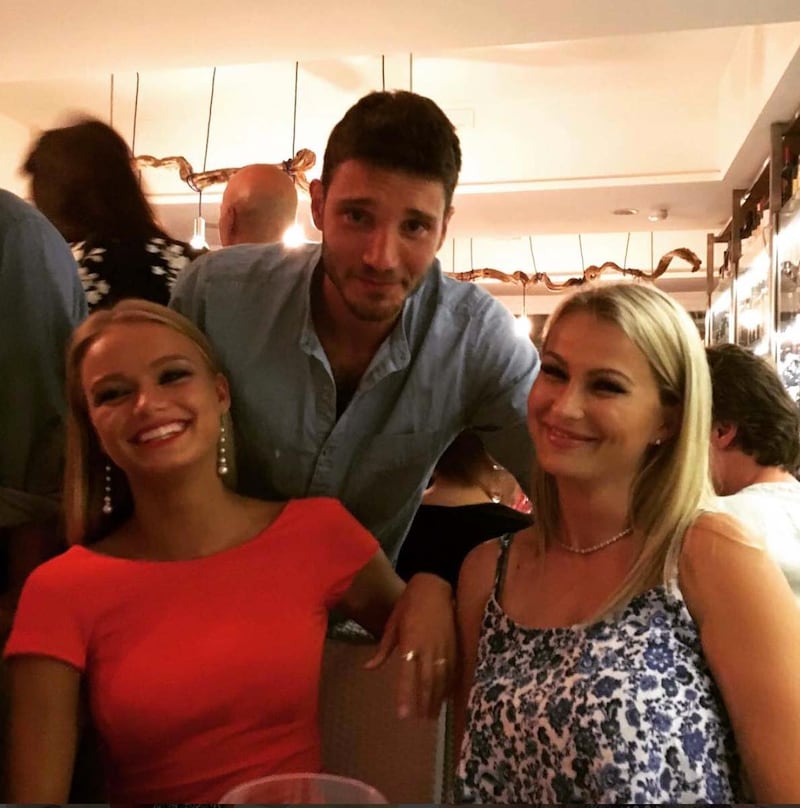 Mercedes Henger vista da mamma Eva su Instagram 15