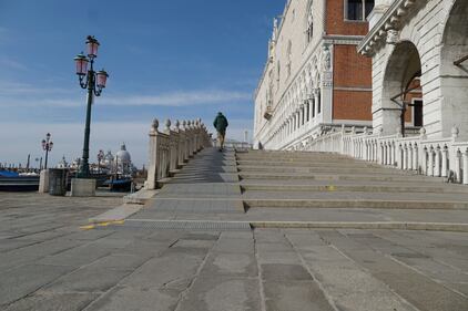 Venezia isolata, dopo le indicazioni contro il coronavirus 16