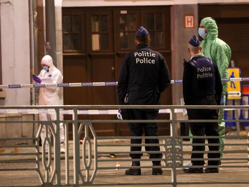 Stop ai visti ed espulsioni rapide: così l'Europa vuole contrastare il rischio terrorismo