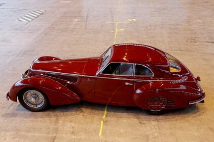  Alfa Romeo 8C Touring Berlinetta, fascino senza tempo 6