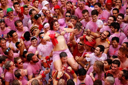 In migliaia a Pamplona per la corsa dei tori 3