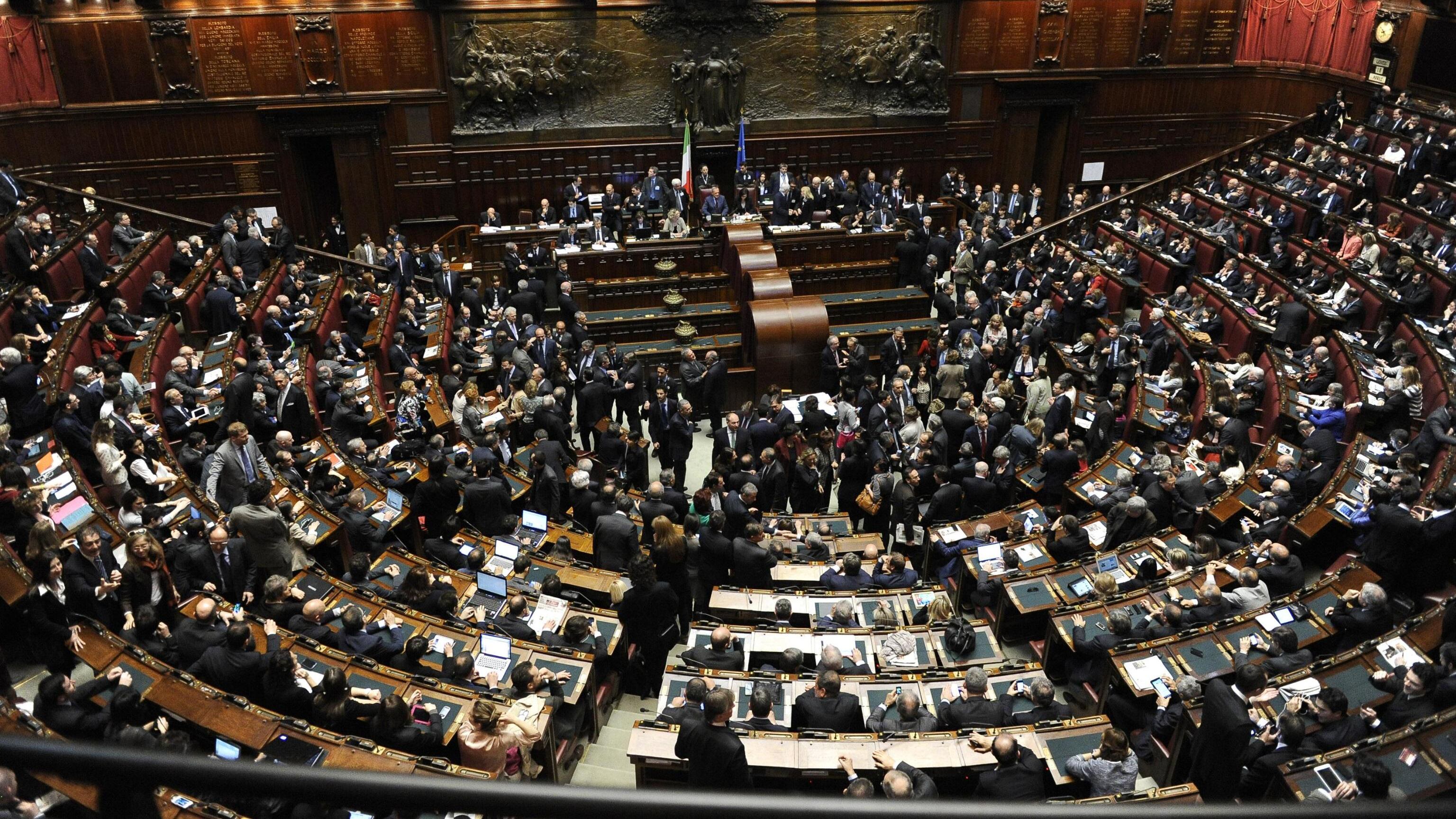 Se si andasse al voto oggi: ballottaggio Renzi-centrodestra. Fuori Alfano, Casini e Scelta civica