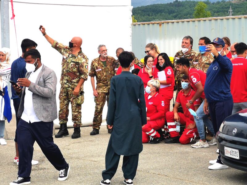Gli afghani nell'hub di Avezzano 3