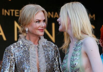 Nicole Kidman ed Elle Fanning sul red carpet di Cannes 19