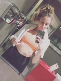 Valentina Allegri, selfie sexy per i fan 10