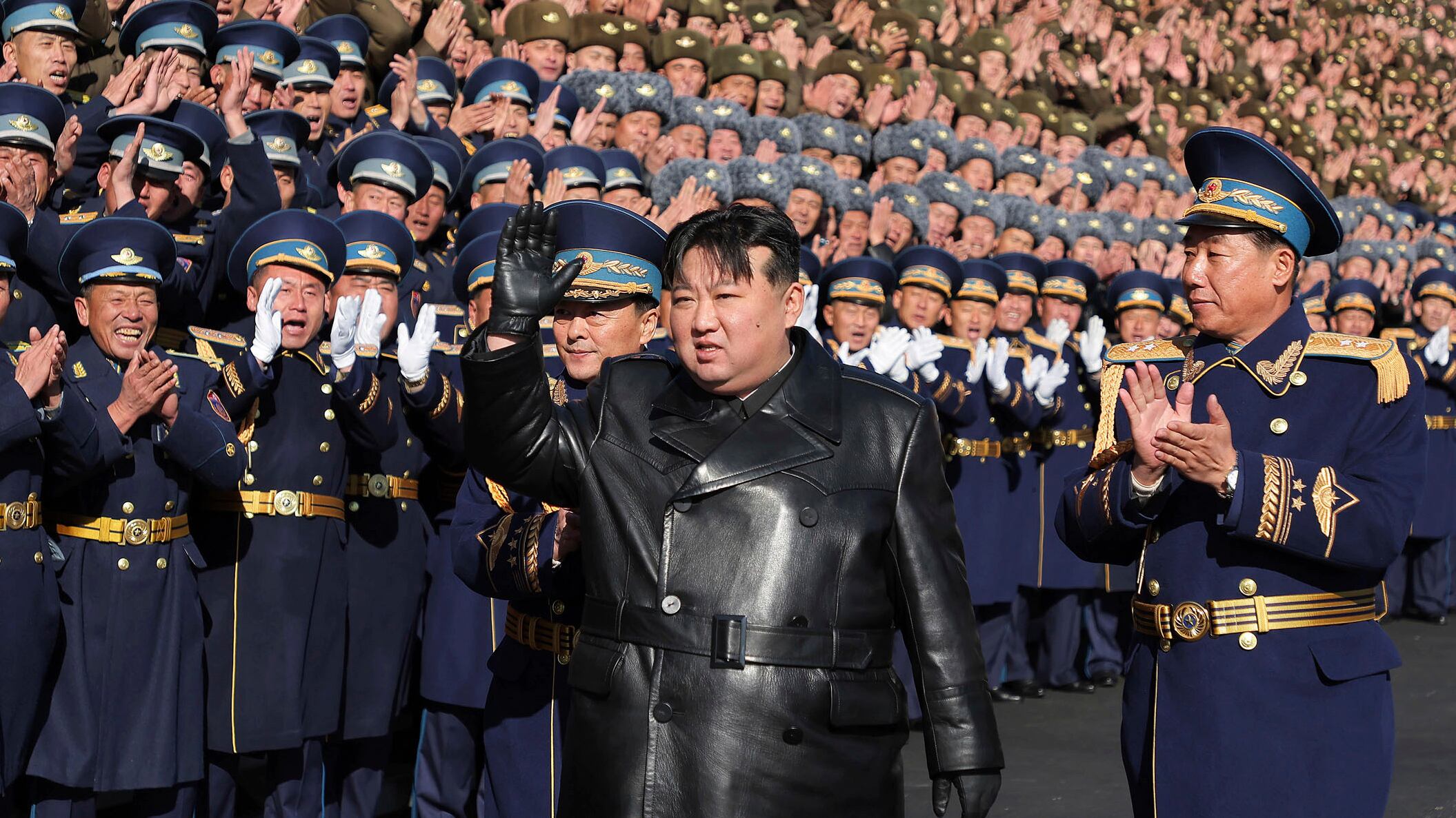 Palloni, altoparlanti e postazioni militari: perché è alta tensione in Corea