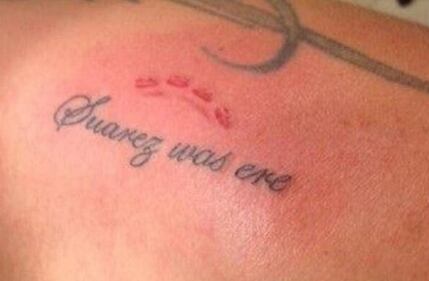 Il morso di Suarez diventa un tatuaggio 3