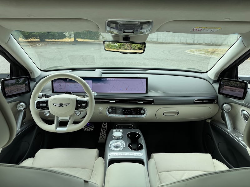 Genesis GV60 AWD Luxury