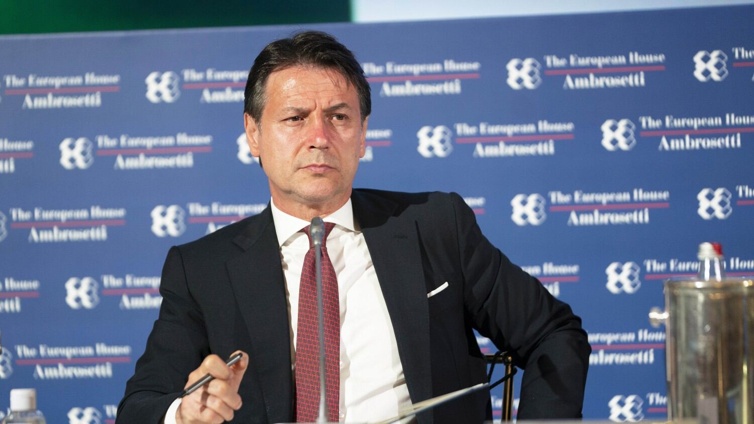 Conte, il cannibale degli alleati fragili
