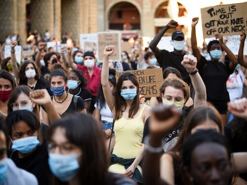 Bologna, sinistra in piazza per Floyd