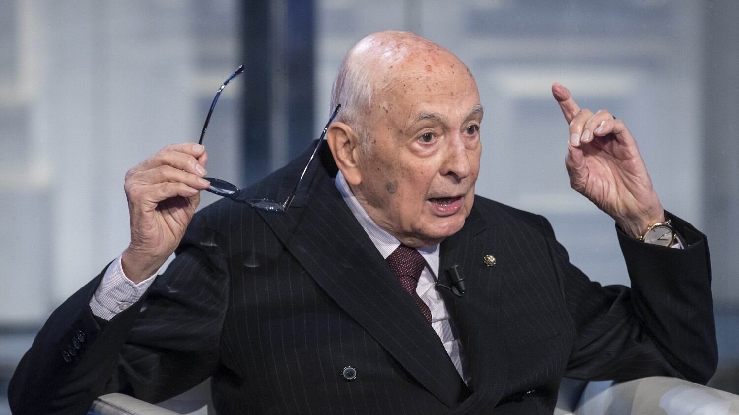 Napolitano: scorta regolare. Ma il Sap non ci sta