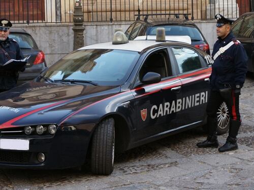 Vendono gioielli falsi ad un anziano, arrestati tre truffatori che si fingevano finlandesi