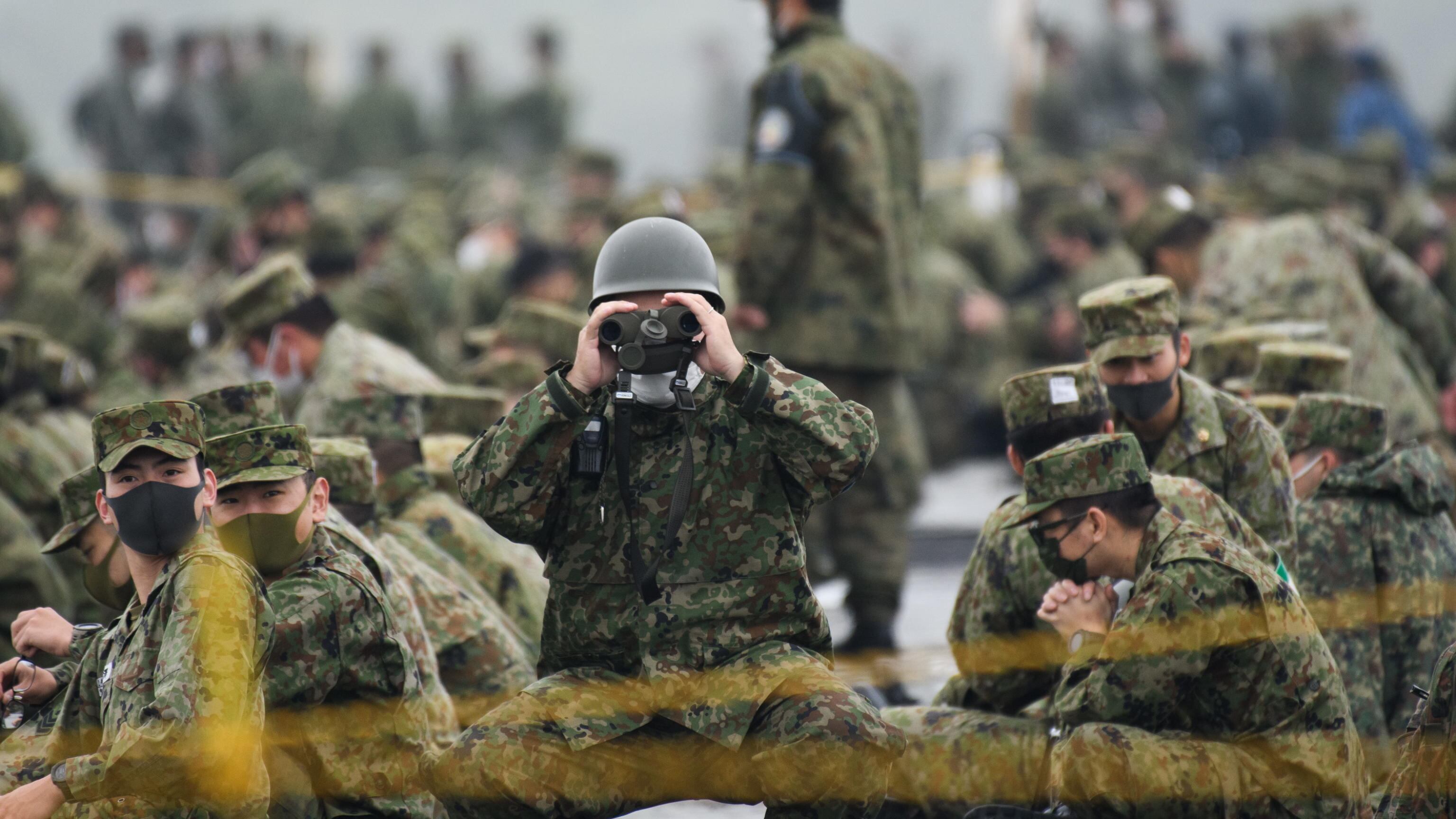 Basi militari, missili ed esercitazioni: l'isola in prima linea nella lotta alla Cina