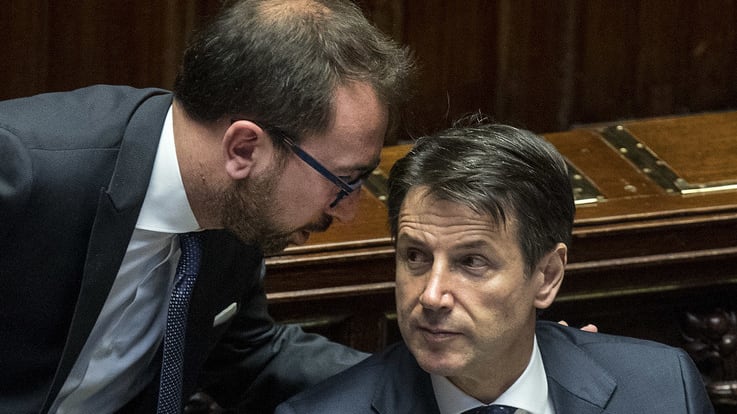 I pizzini di Conte al M5s: scudo per il Guardasigilli in cambio dell'ok al Mes
