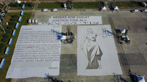 Istanbul, la marcia per la giustizia in Turchia 13