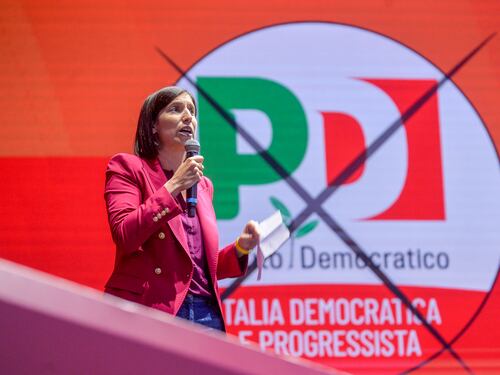 "È l'ora della radicalità". Franceschini sostiene Elly Schlein