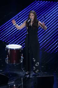 Sanremo 2016: i look femminili nella serata cover 76