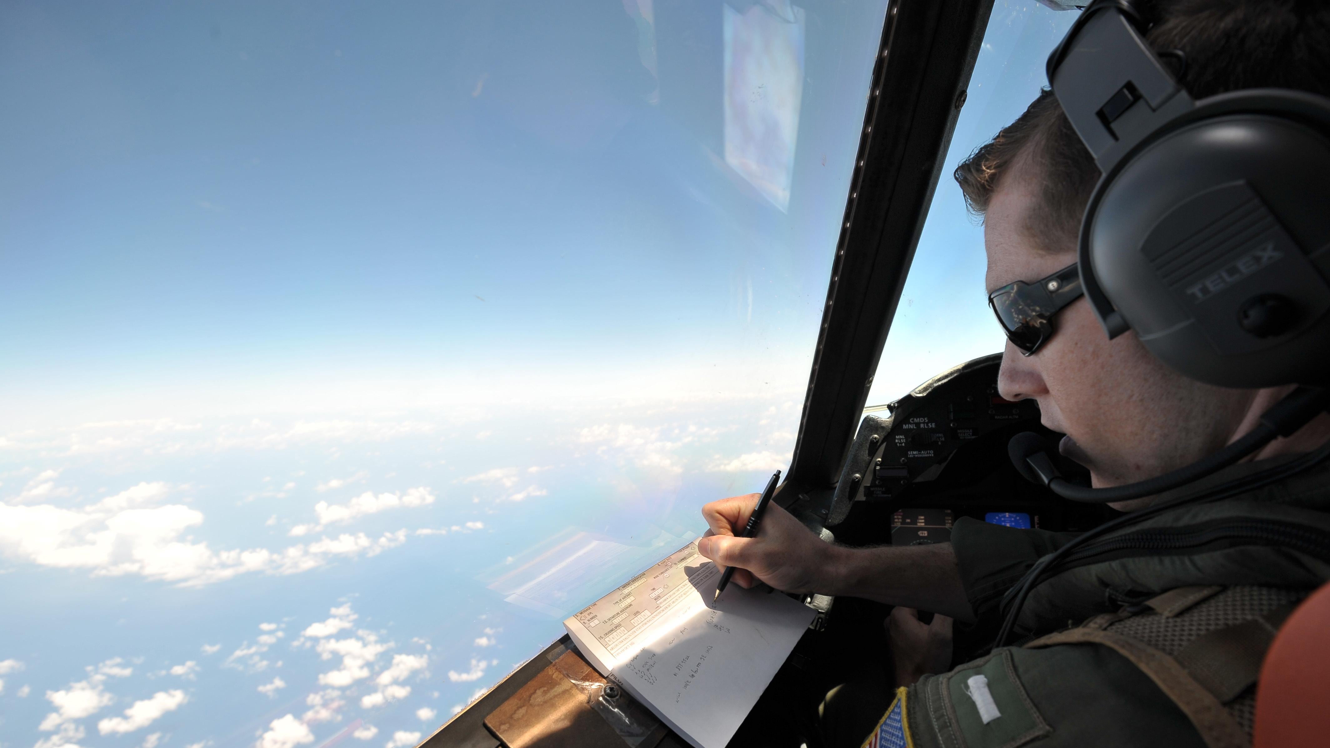 Tragedia Egyptair, nave francese intercetta segnali scatole nere