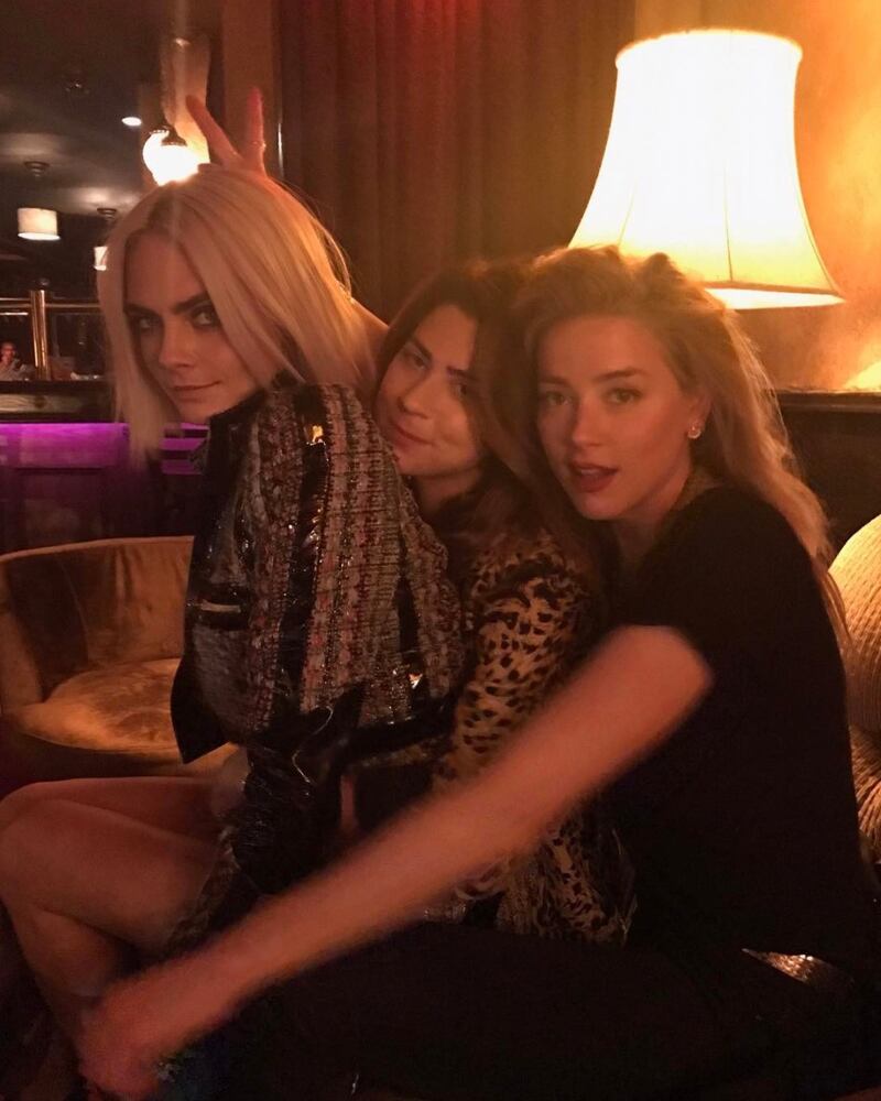 Cara Delevingne e Paris Jackson, foto sexy 4