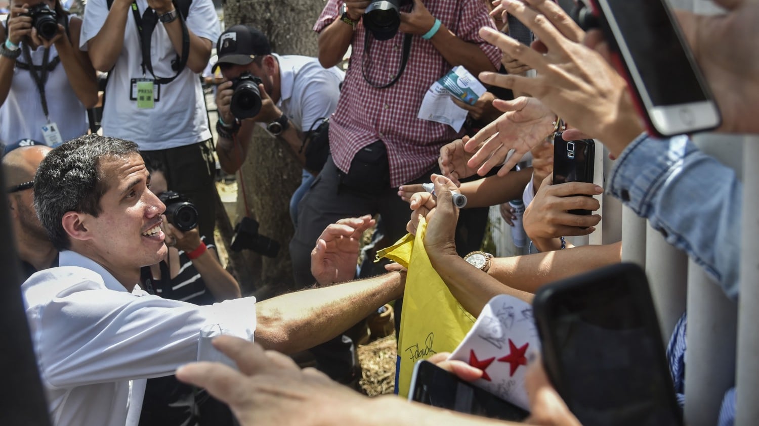 Caos Venezuela, Mandato via l'ambasciatore della Germania