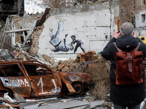 Zaporizhzhia colpita con bombe a grappolo. Emergenza umanitaria nella Kherson liberata