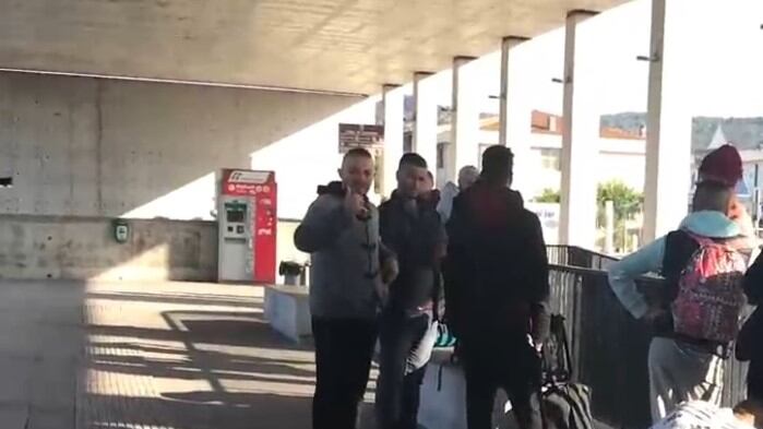 Algerini sbarcano in Sardegna e prendono bus per la stazione: fermati