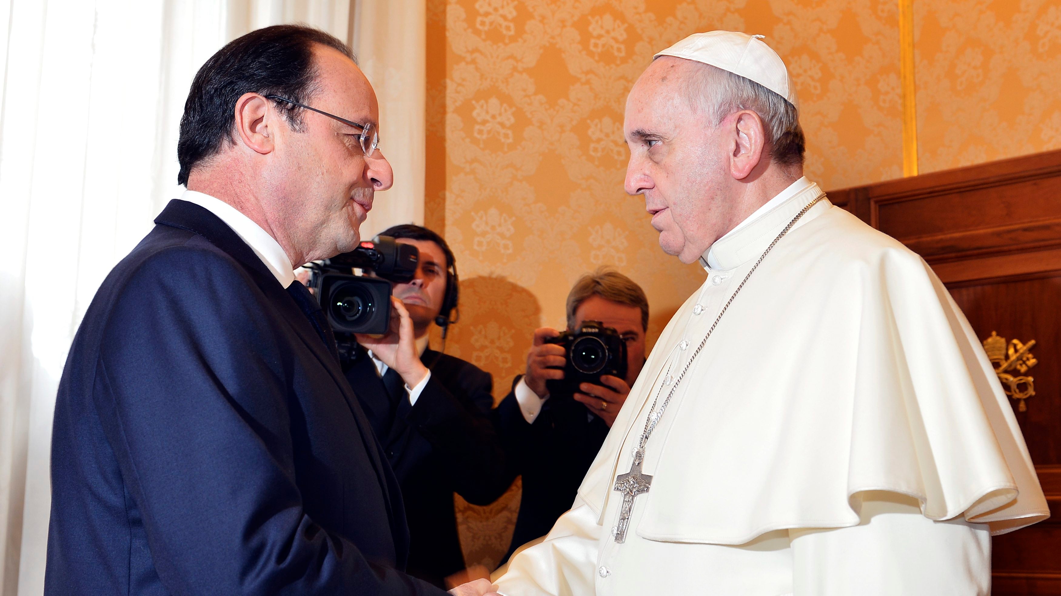 Il presidente Hollande in Vaticano da Papa Francesco