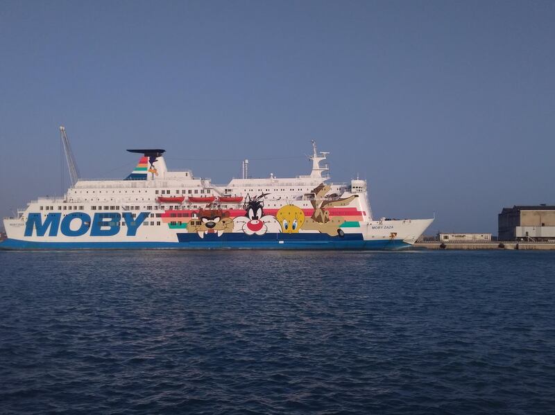 La nave Moby Zaza a Porto Empedocle 8