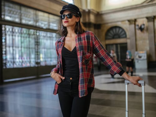 Camicia a quadri come indossarla: 4 look da "boscaiola" che amano tutte