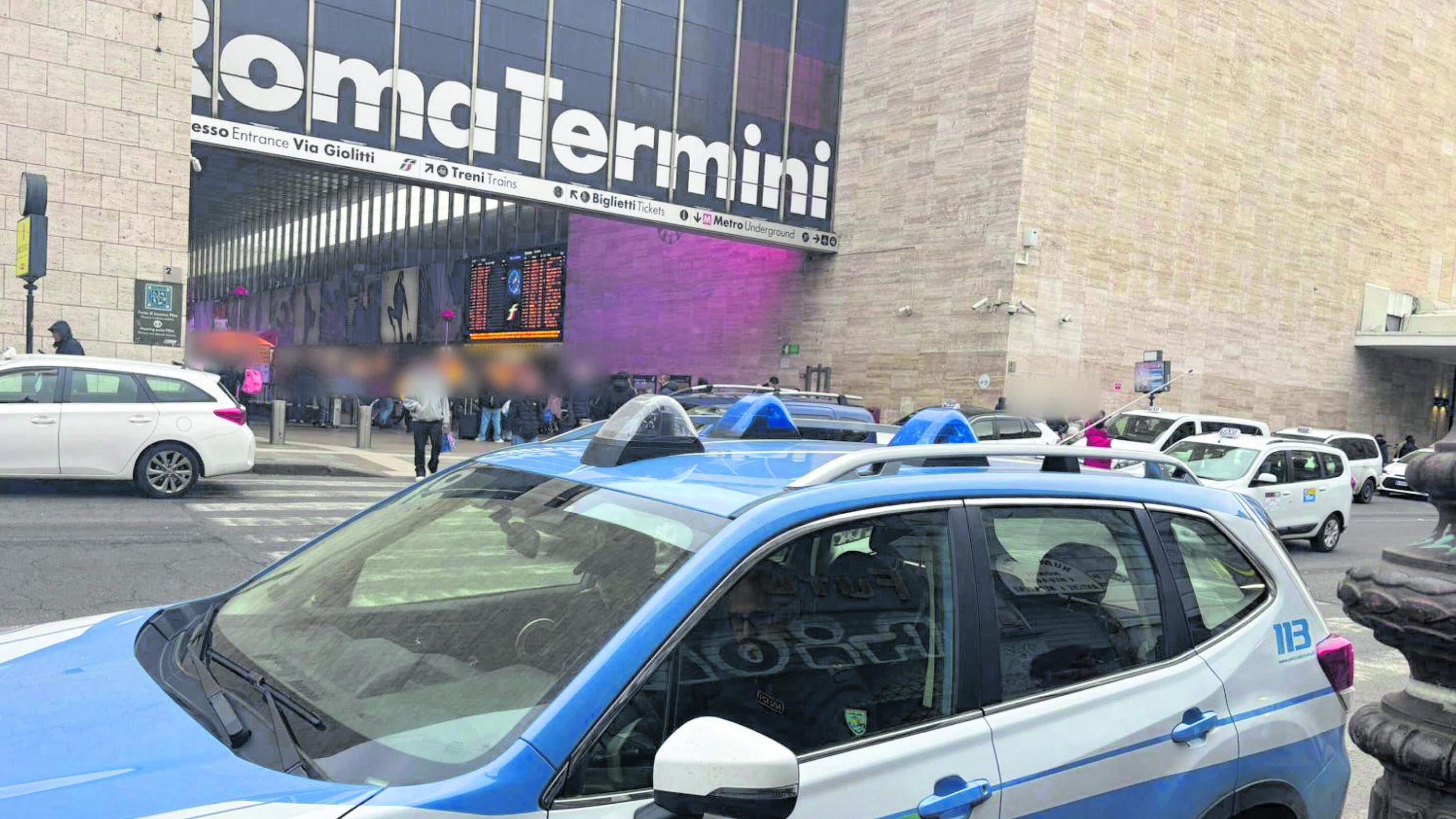 Roma Termini choc: pestato un dirigente del ministero. Presi due irregolari
