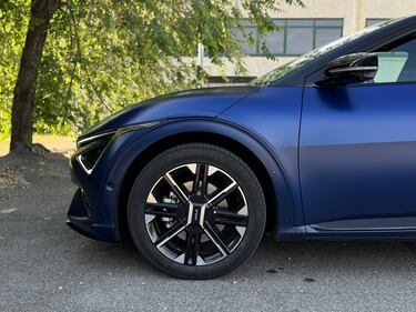 Kia EV6: guarda tutte le foto 12