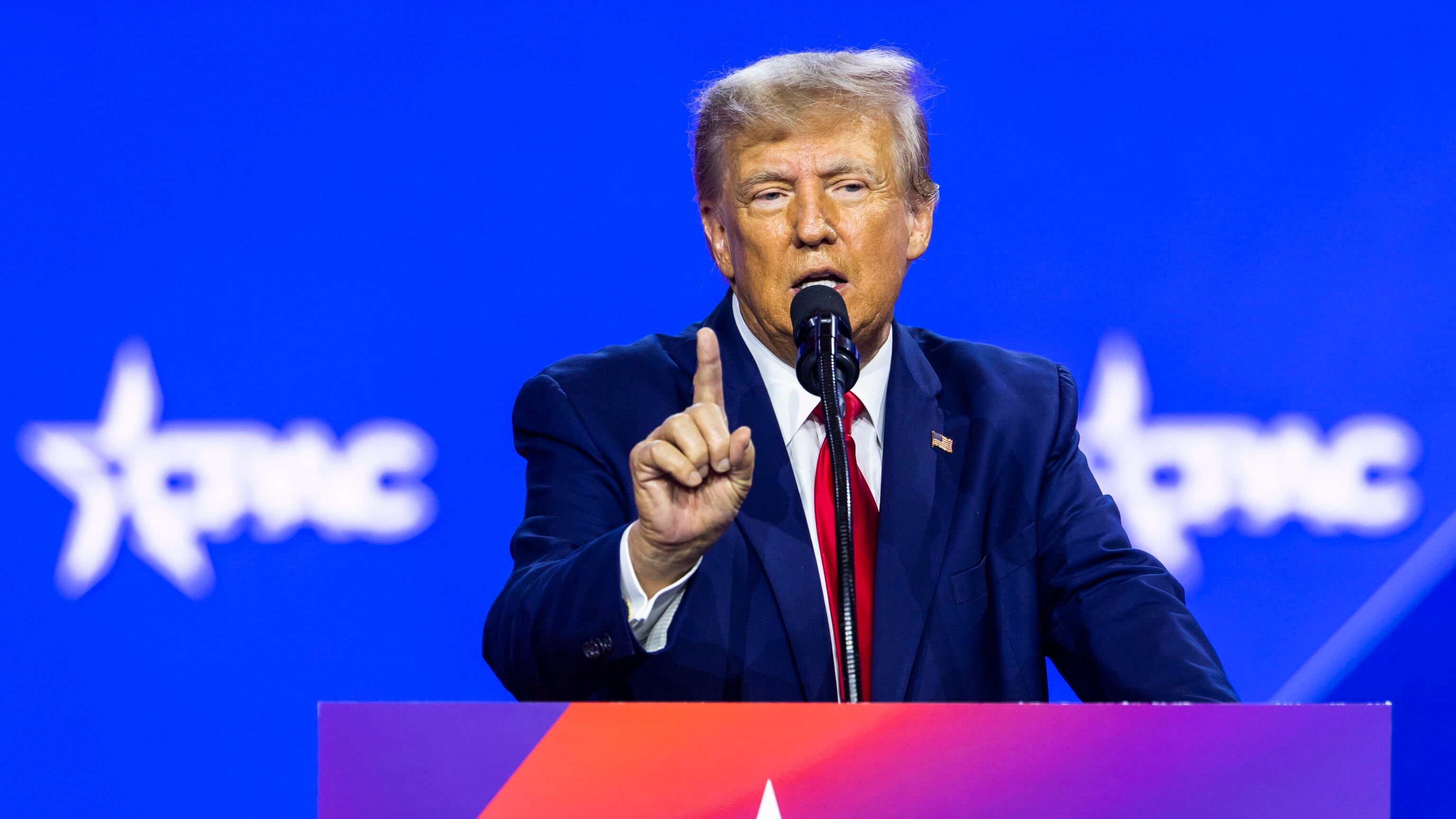Trump prepara il contrattacco. Ma spuntano prove segrete
