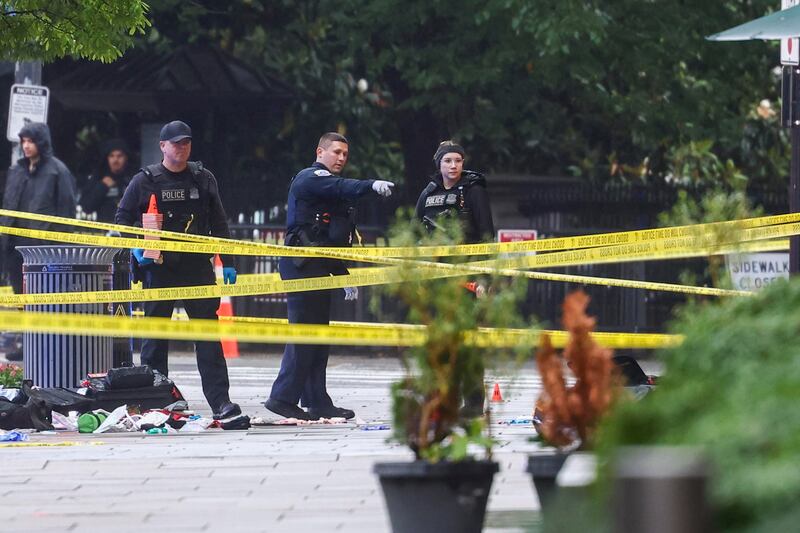 Spari alla Casa Bianca, gente in fuga e Secret Service in azione: FOTO  7