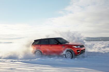 Nuova Range Rover Sport 7
