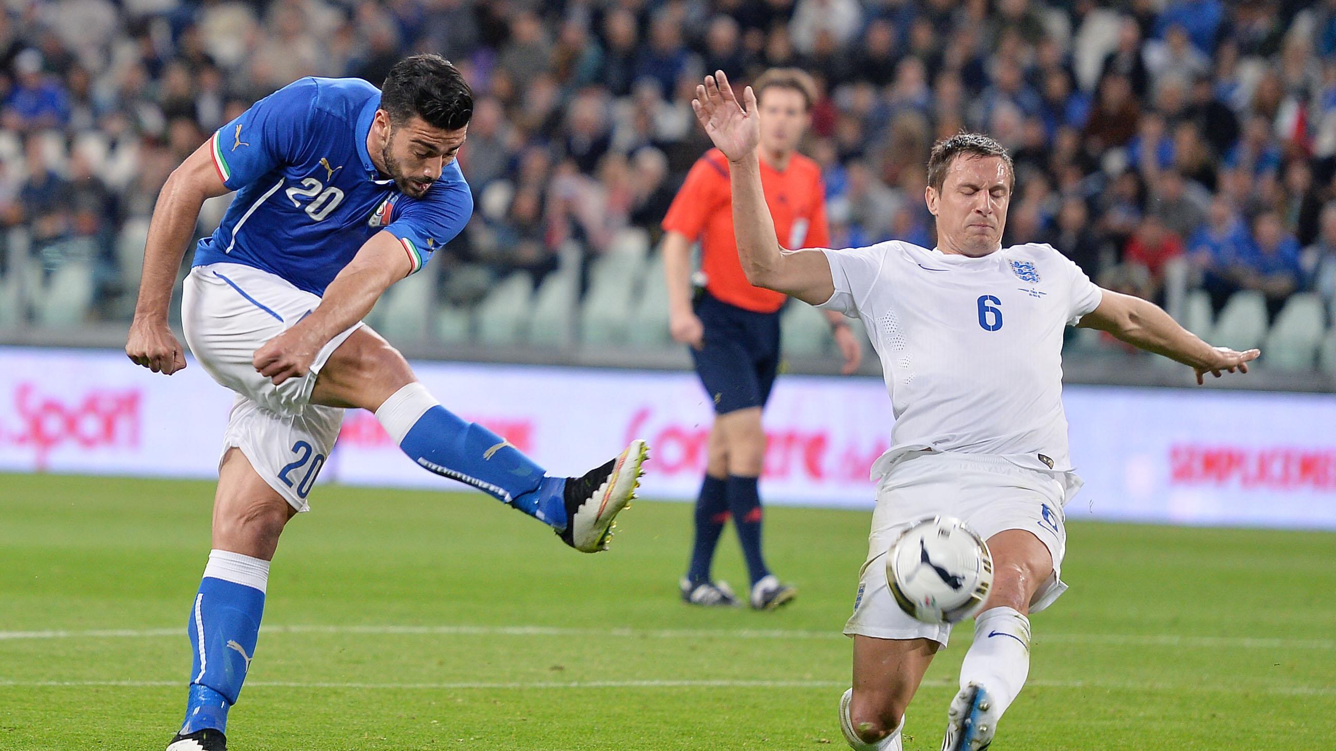 L'"inglese" Pellè si sveglia ma poi il pari è da polli